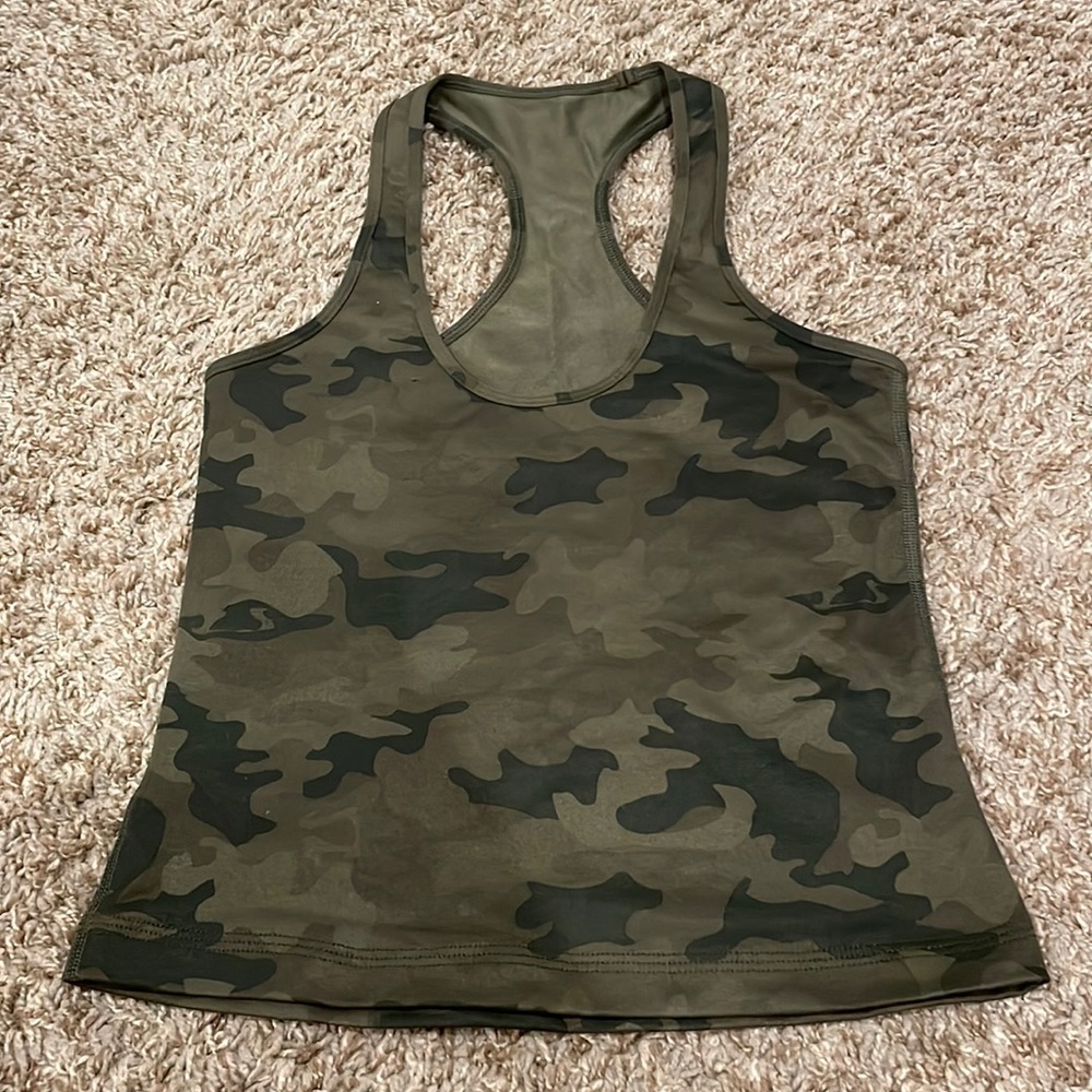 Lululemon cool racerback tank size 4